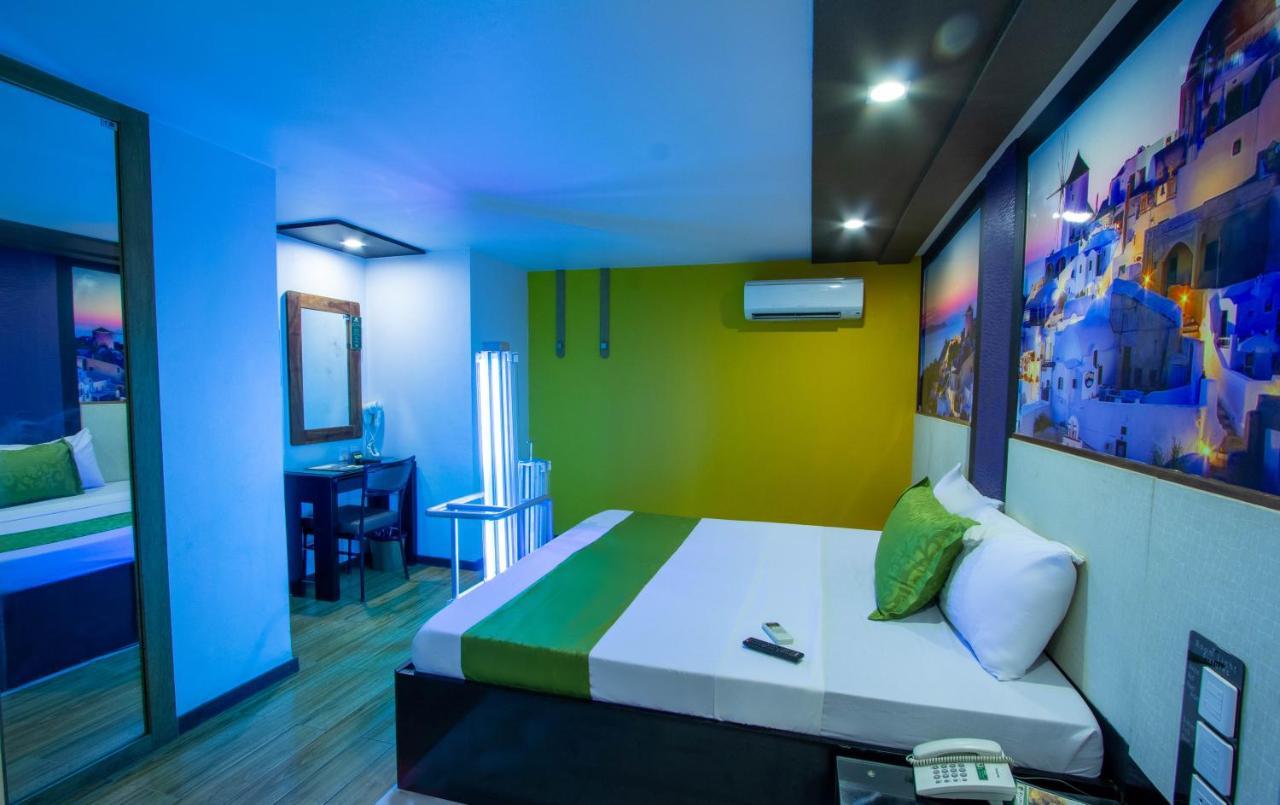 Eurotel Vivaldi Araneta Cidade Quezon Exterior foto