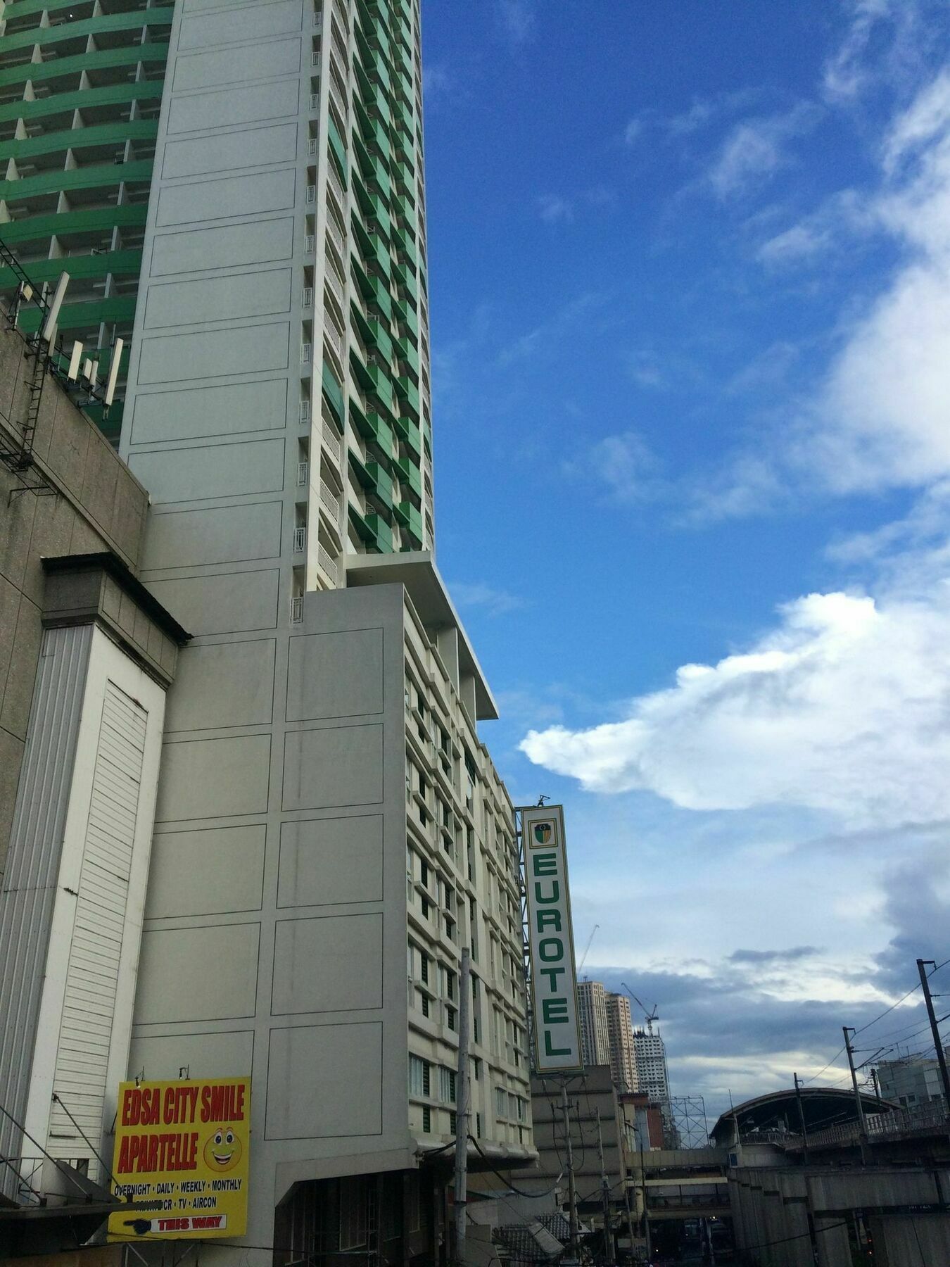 Eurotel Vivaldi Araneta Cidade Quezon Exterior foto